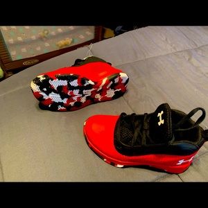 Under Armour Boys Sneakers NWT